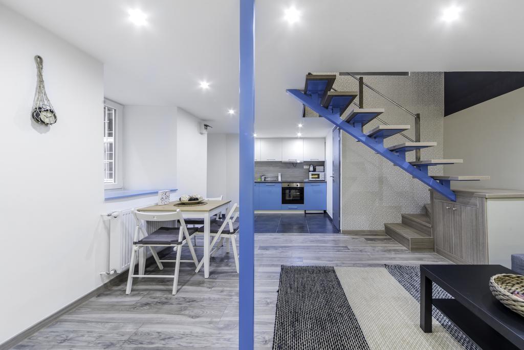 Akacfa 2 Bedroom Center Apartment — Photos 3
